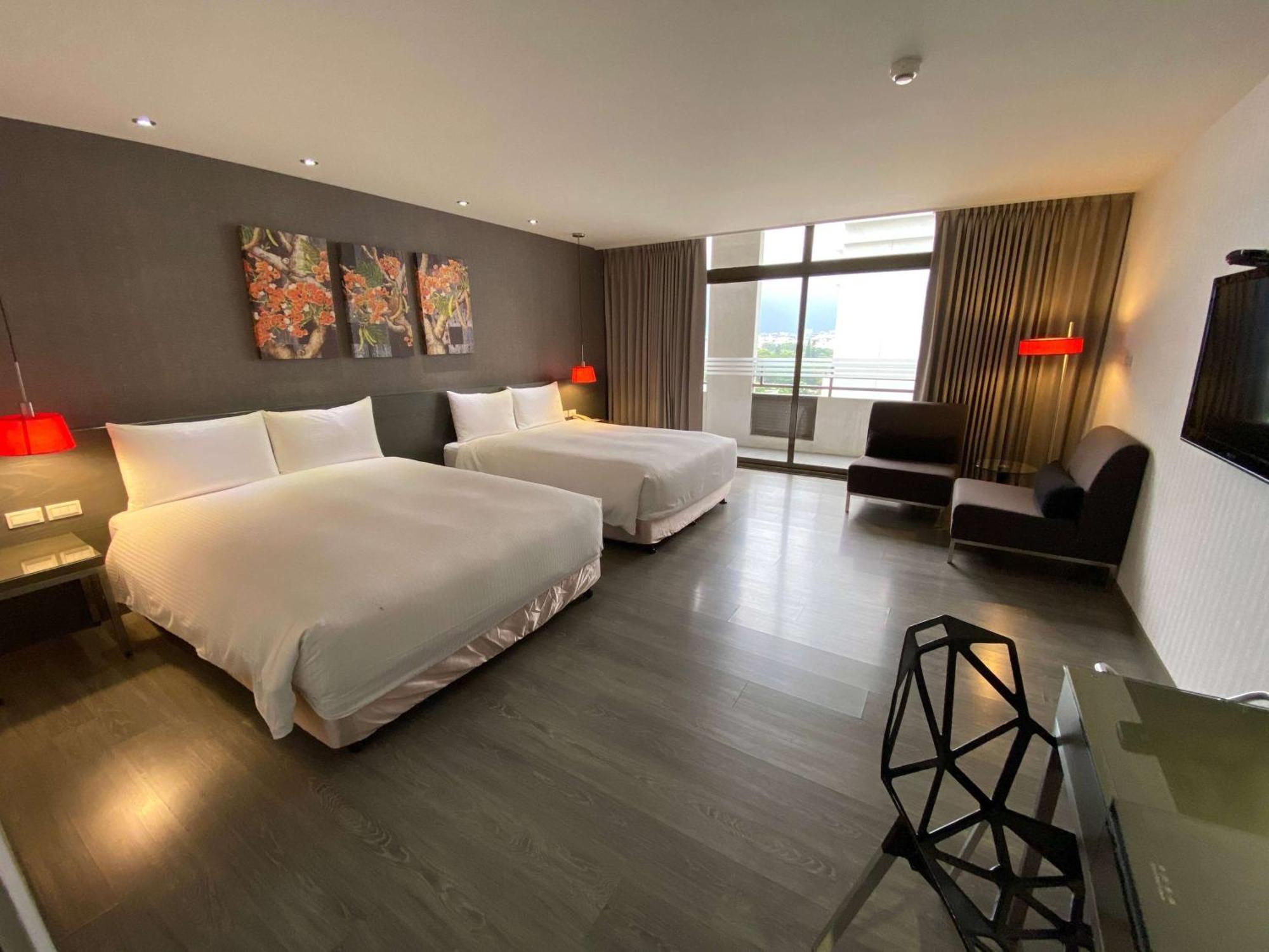 Ramada Encore By Wyndham Hualien Exterior photo